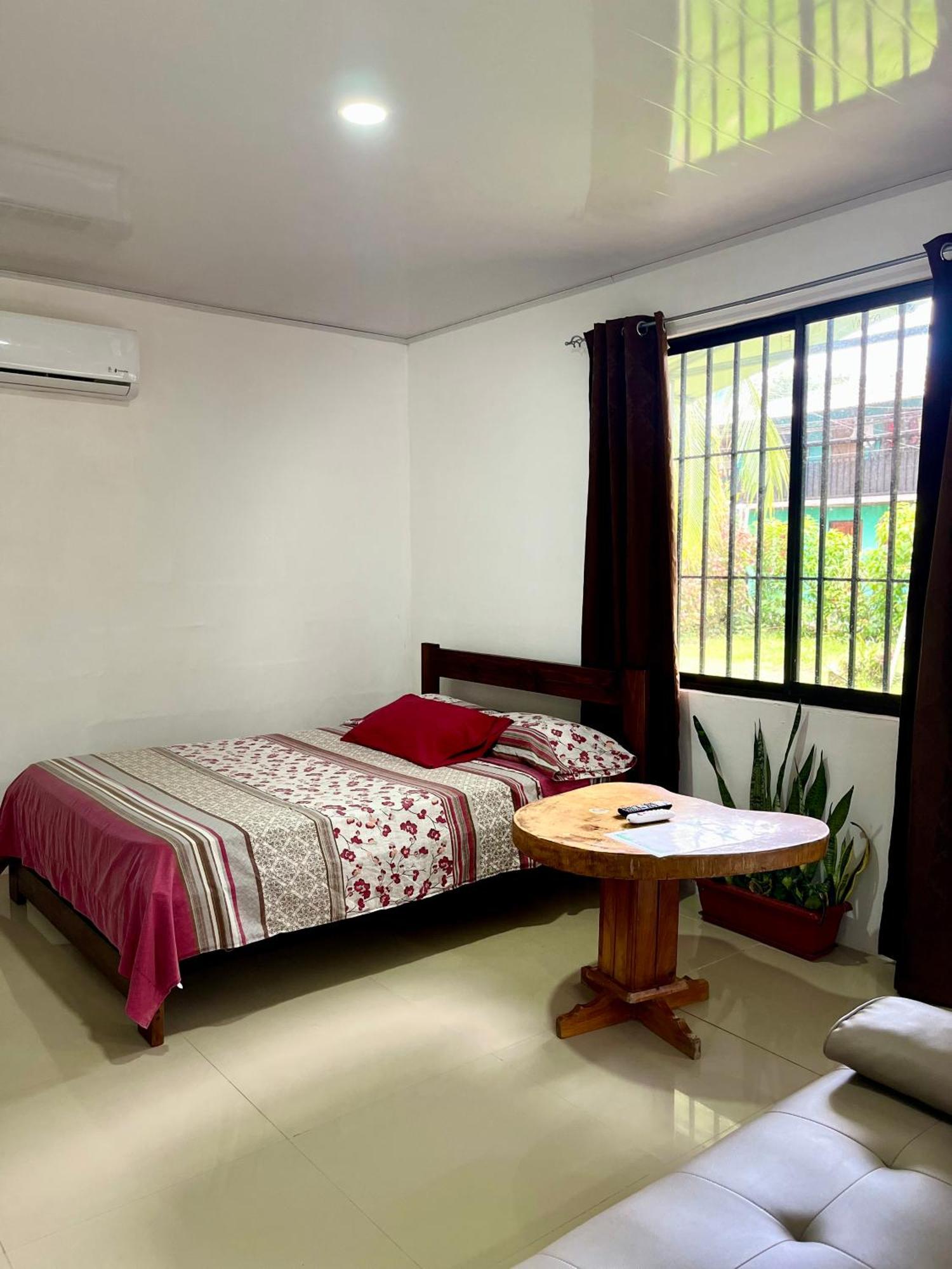Appartamento Corcovado House With Ac Puerto Jiménez Esterno foto